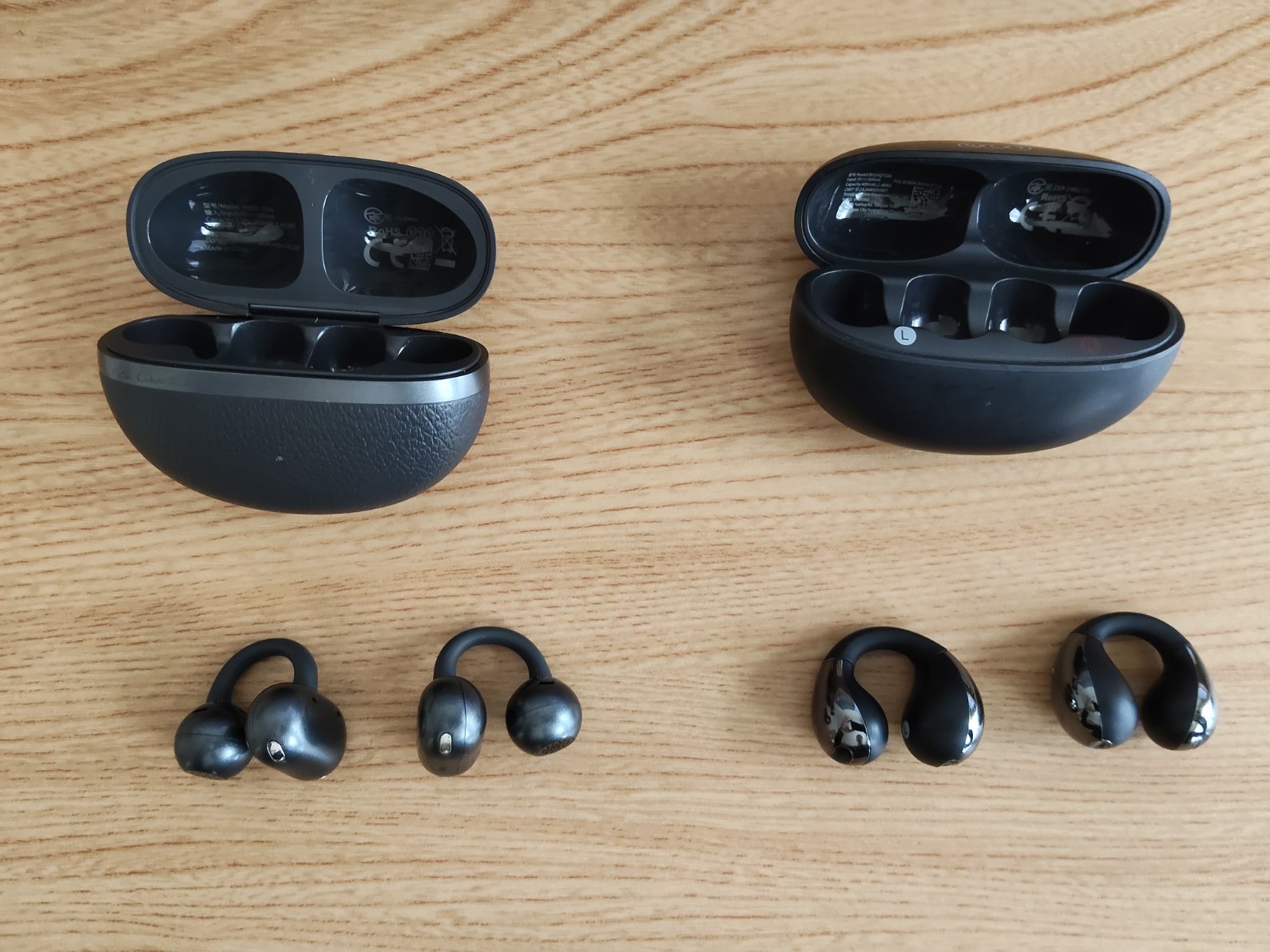 QCY C50（左）とC30（右）の比較