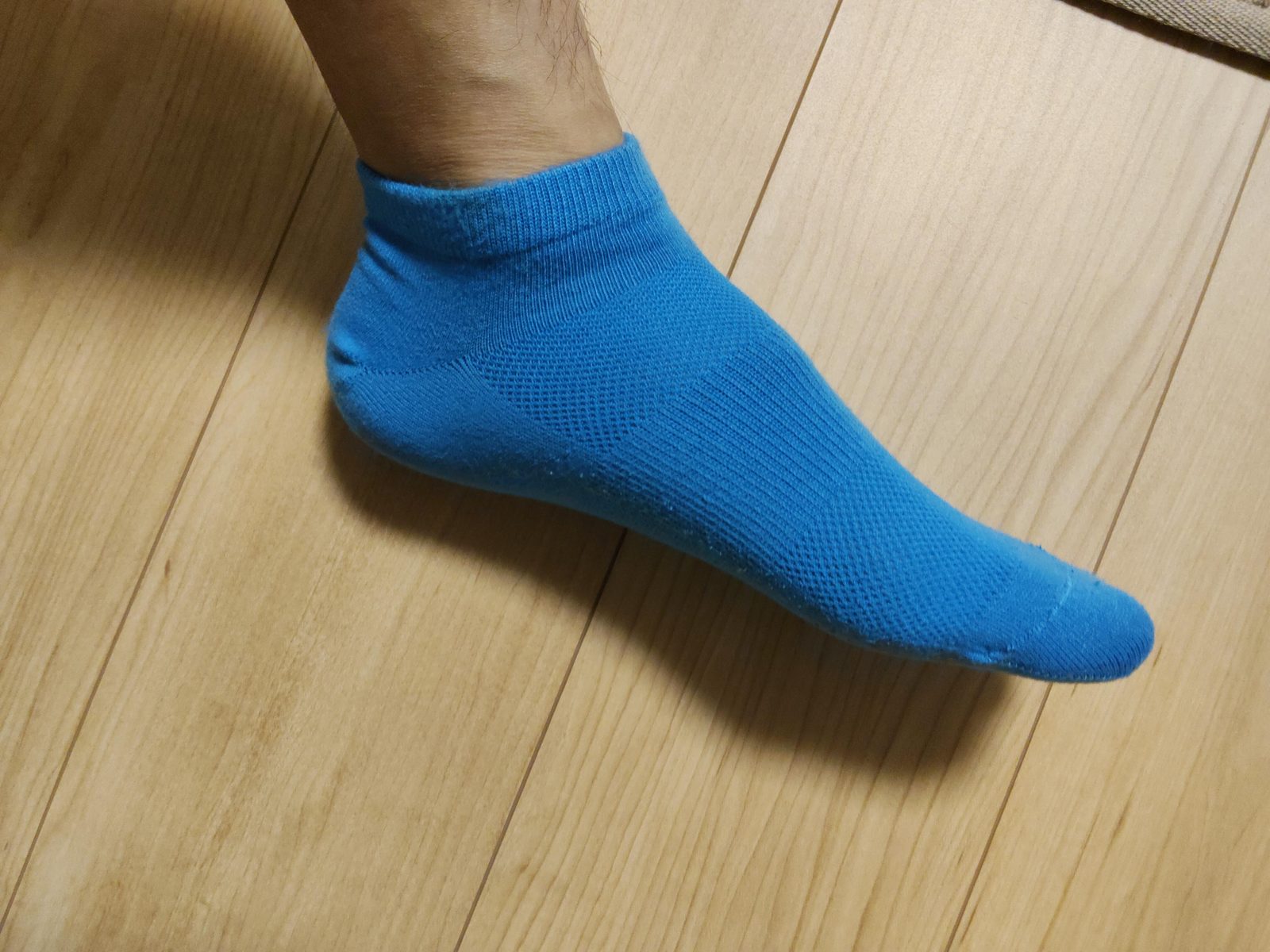 ティゴラ ランニングソックスの着用イメージ（側面）